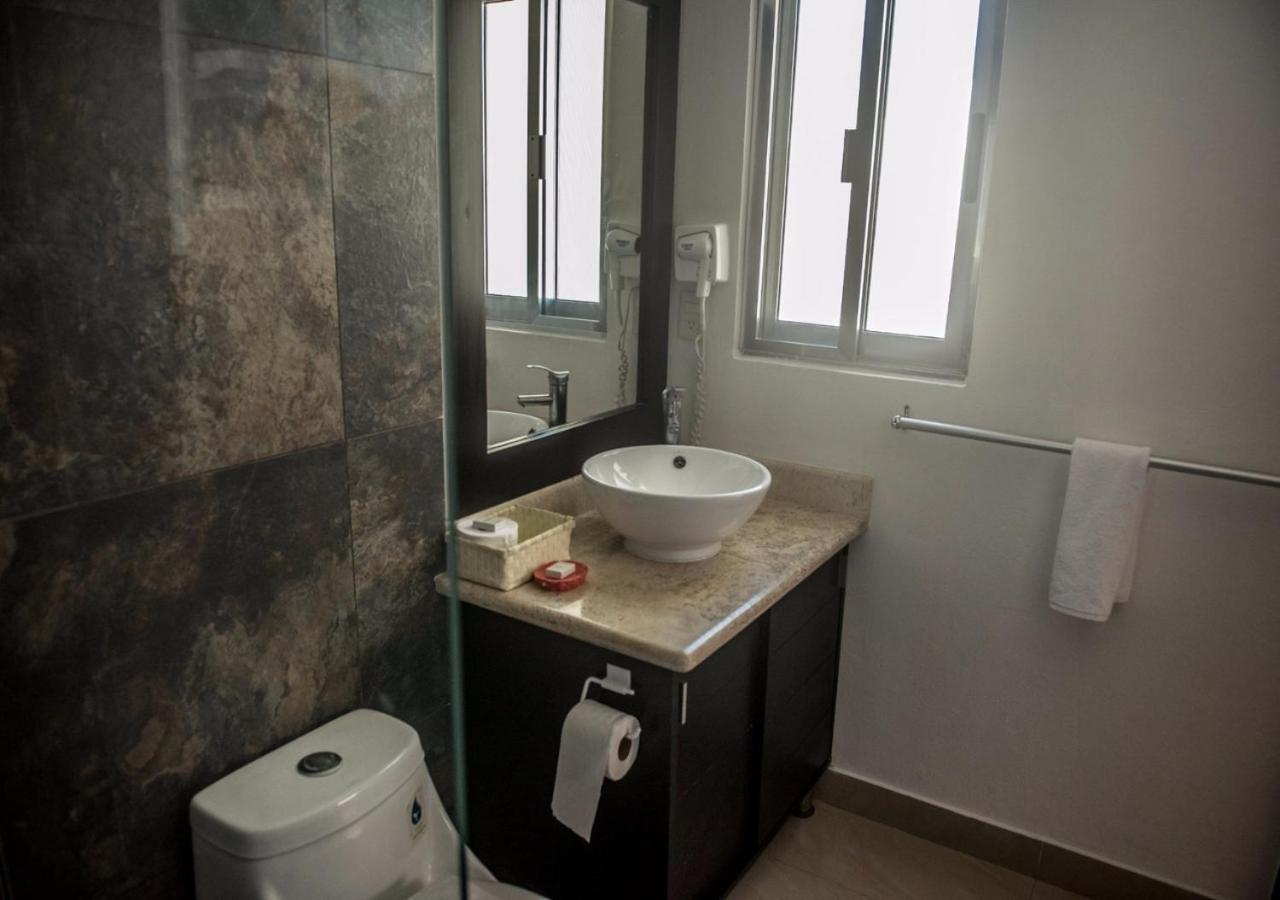 Sunrise 42 Suites By Holiday In Playa Playa del Carmen Bagian luar foto