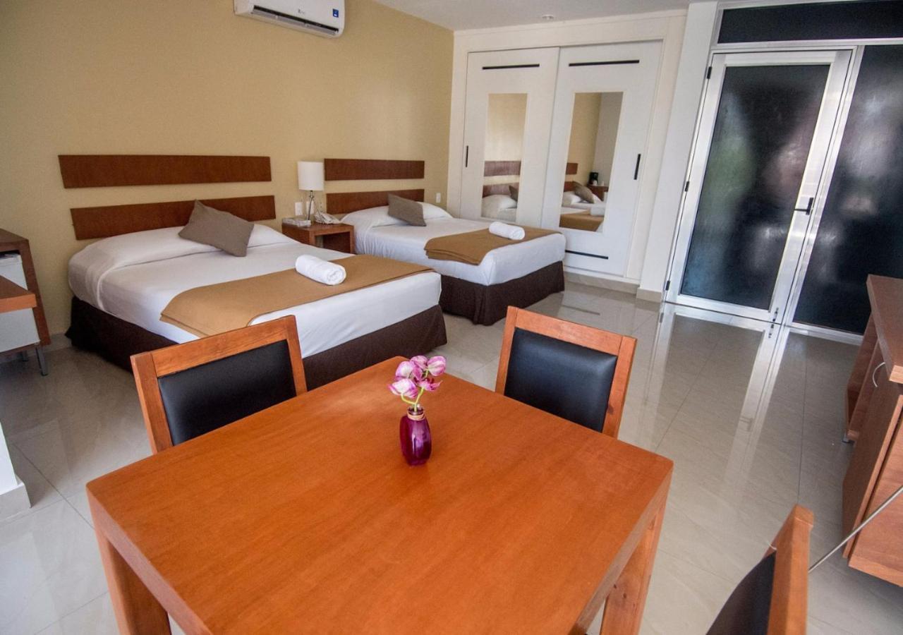 Sunrise 42 Suites By Holiday In Playa Playa del Carmen Bagian luar foto